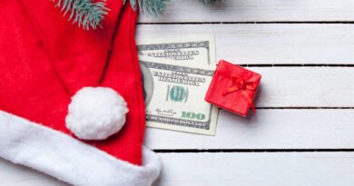 When a Holiday Loan Makes Sense (and When It Doesn’t)