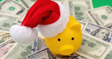 How to Survive the Holidays With Bad Credit How to Survive the Holidays With Bad Credit